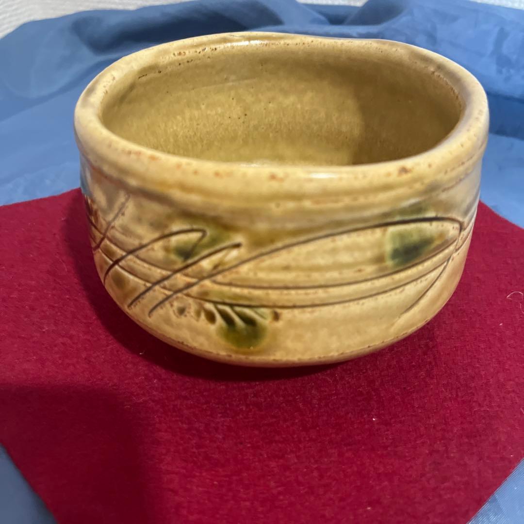 人間国宝　荒川豊蔵　黄瀬戸抹茶碗木製箱付き
