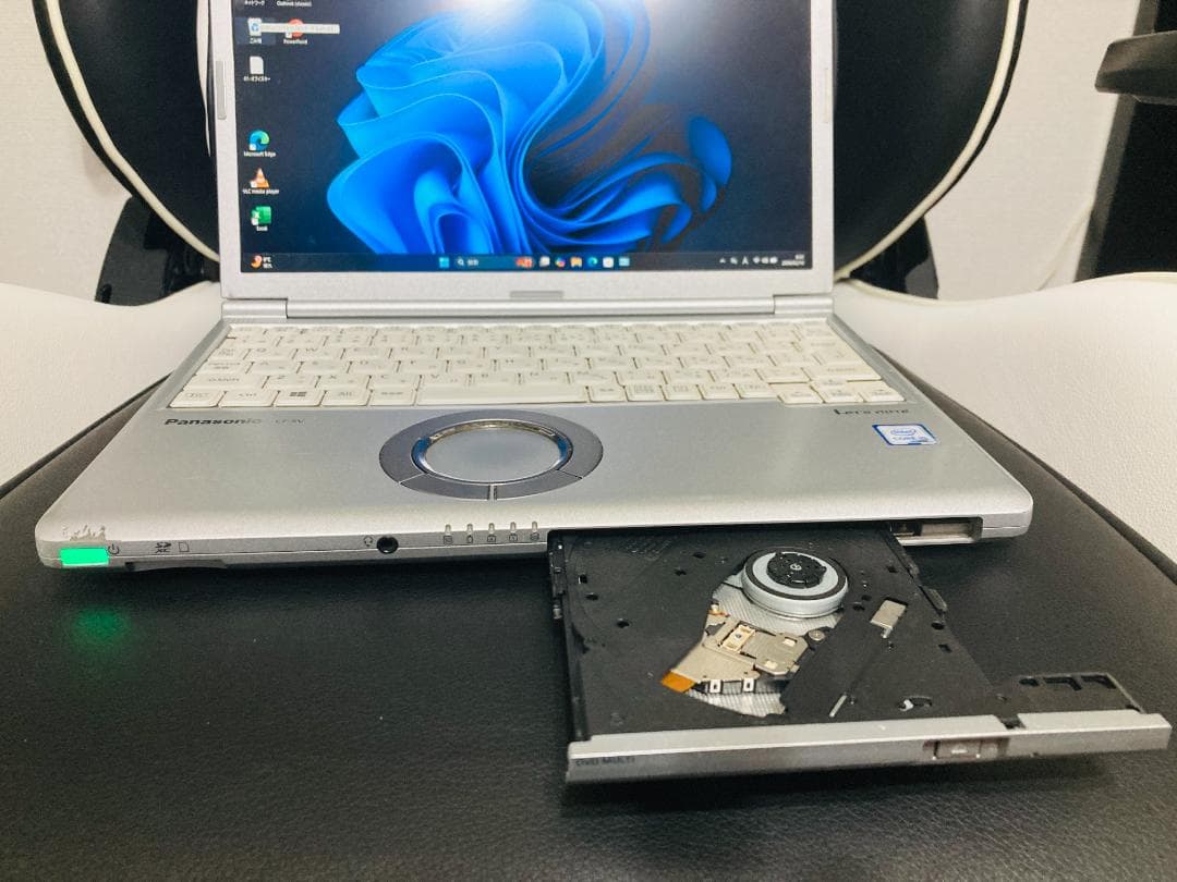 レッツノートSV8 256GB 16GB OFFICE2024 DVDマルチ