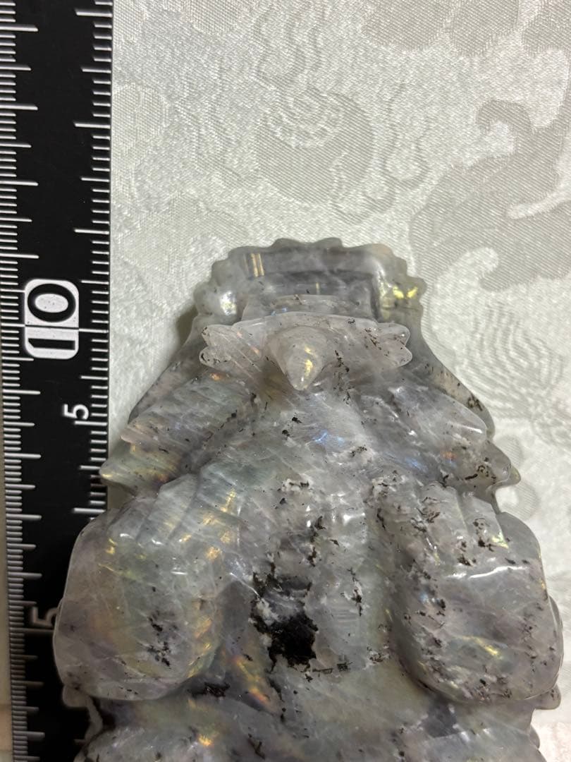 ロングイ　貔貅　ラブラドライト　天然石　置物　レインボーシラー