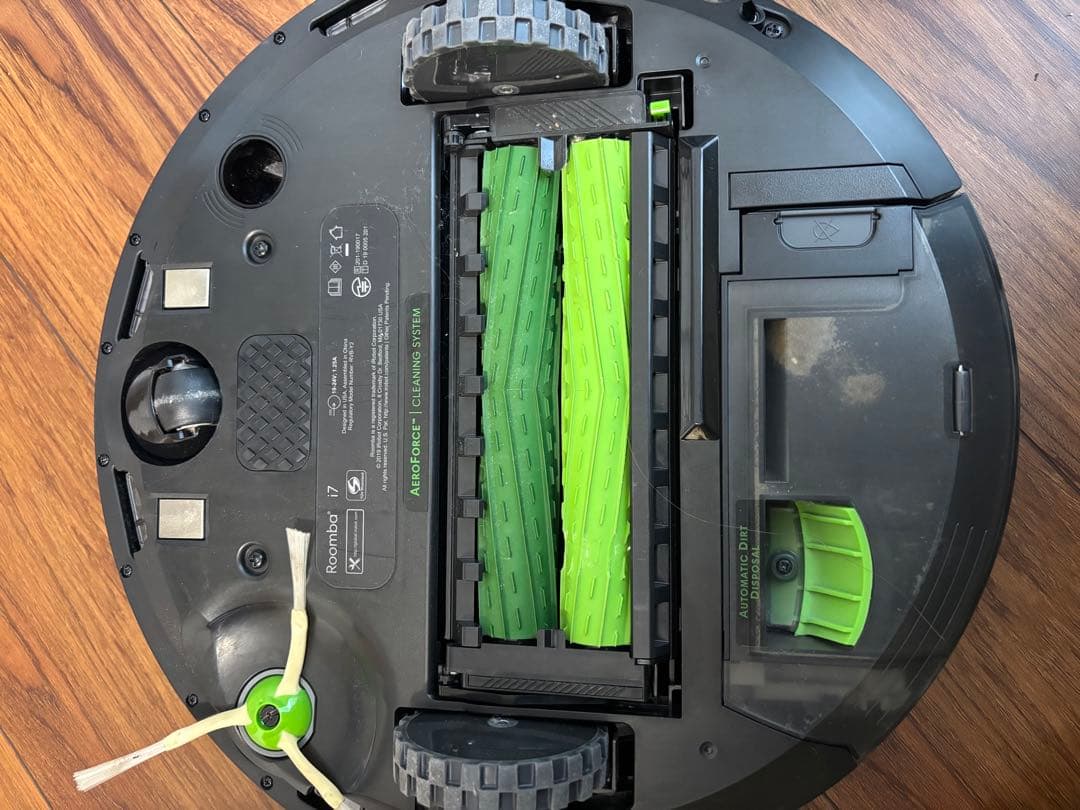 【最終値下げ】iRobot Roomba i7+ 自動ゴミ収集機能付き‼️