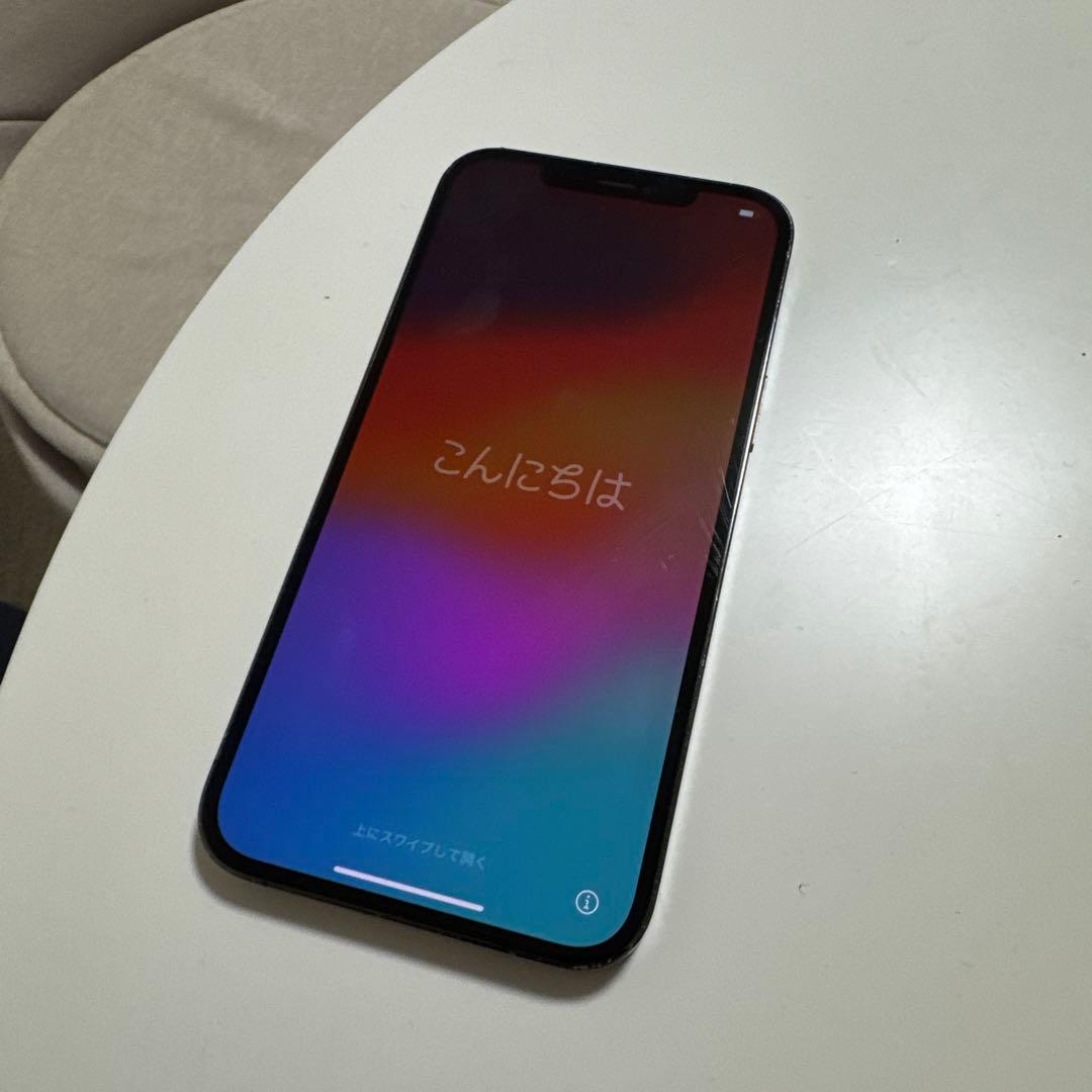 iPhone 12 pro max グラファイト　背面割れあり
