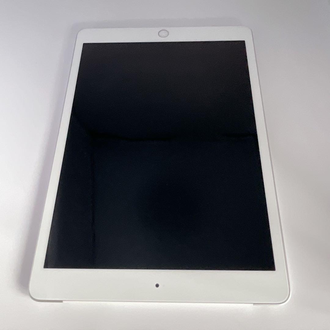 【良品】iPad 第8世代 32GB SIMフリー