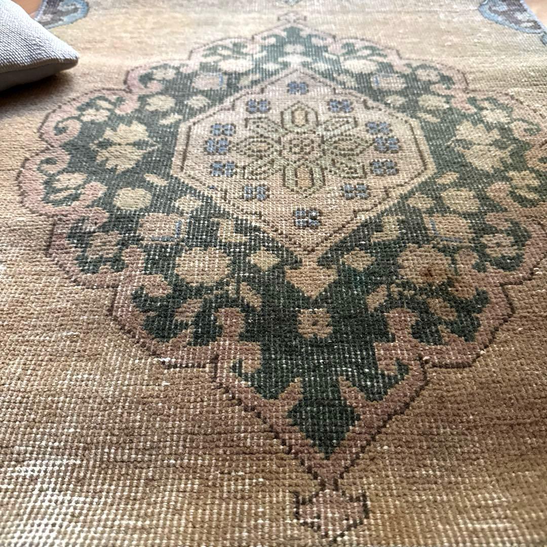 専用ページ　67×139 カーキベージュ　色褪せカラー　トルコヴィンテージラグ