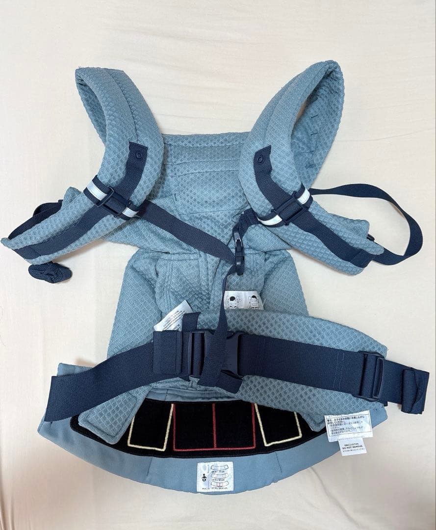 こび 【美品】ergobaby オムニブリーズ