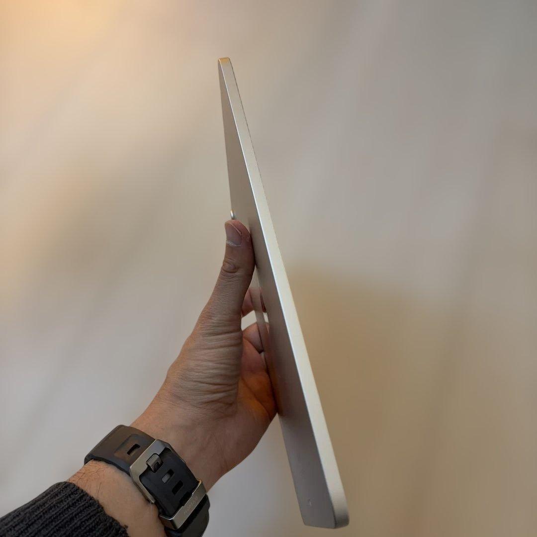 【ジャンク】iPad Air 第６世代 M2 128GB スターライト