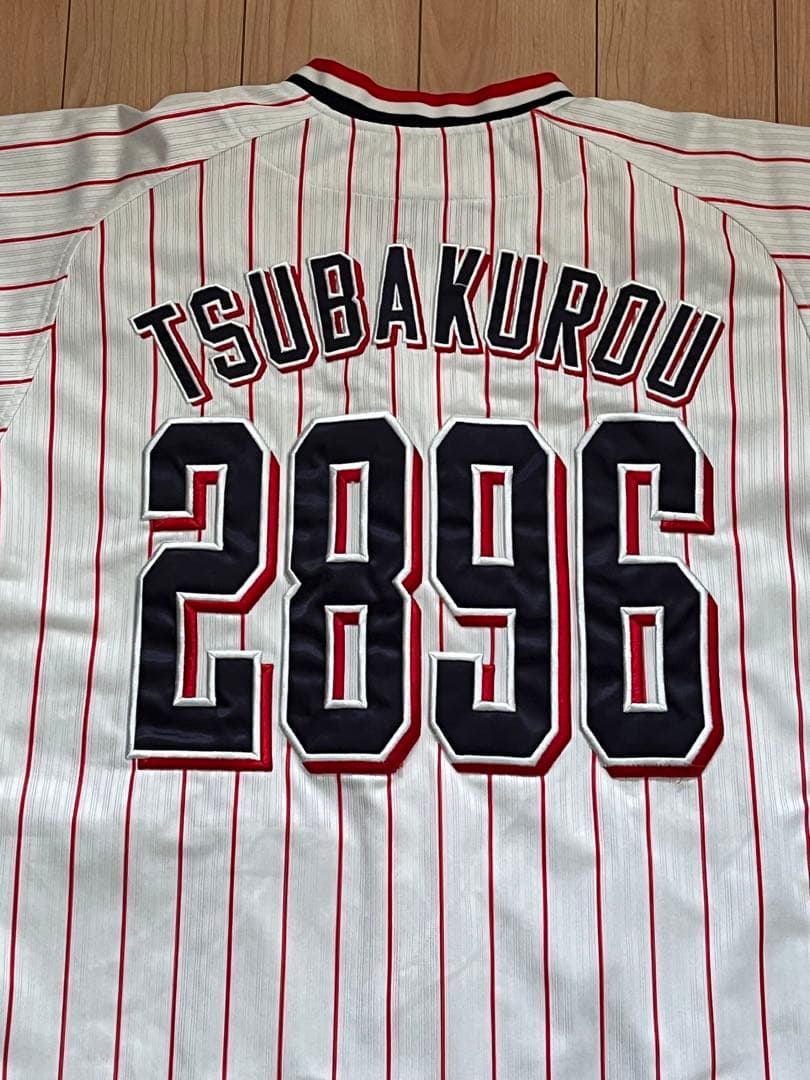 東京ヤクルトスワローズ つば九郎 ユニフォーム Mサイズ