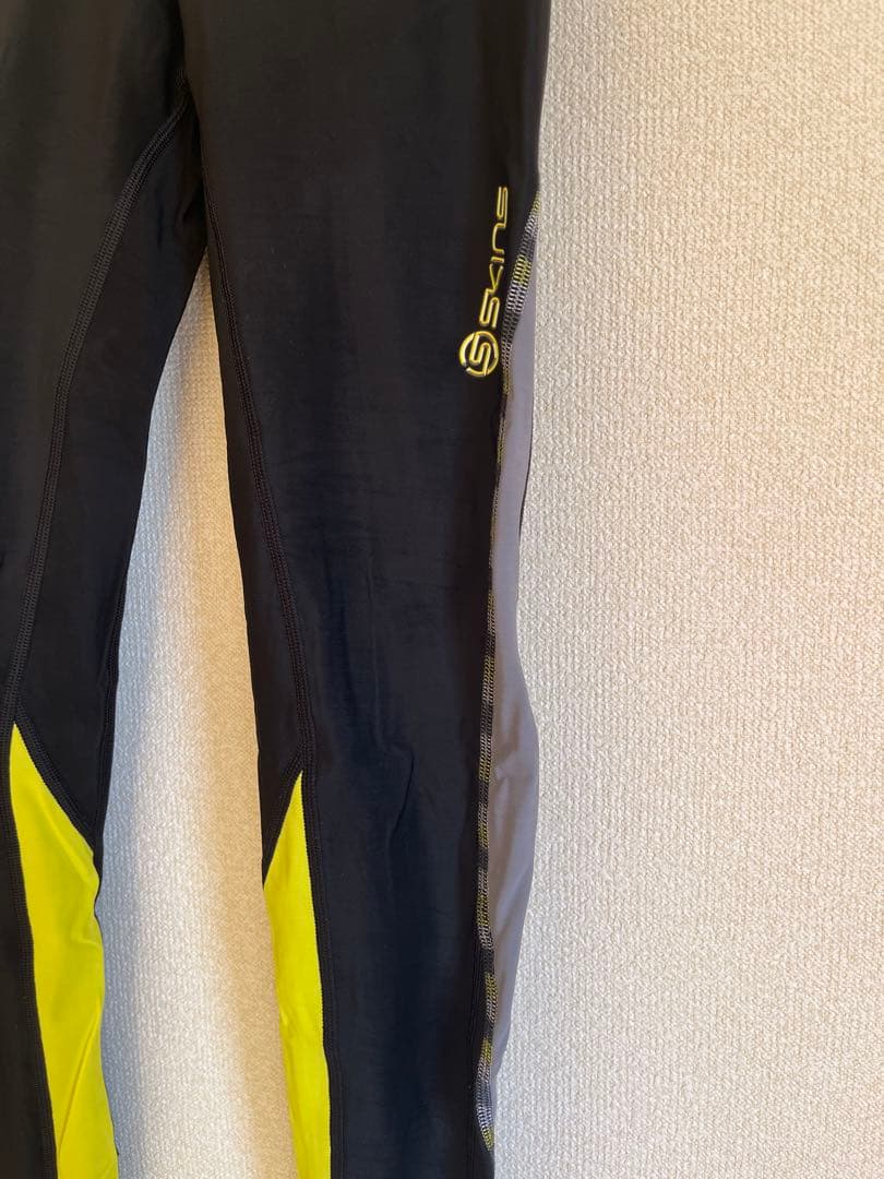 未使用　スキンズタイツ　メンズXS