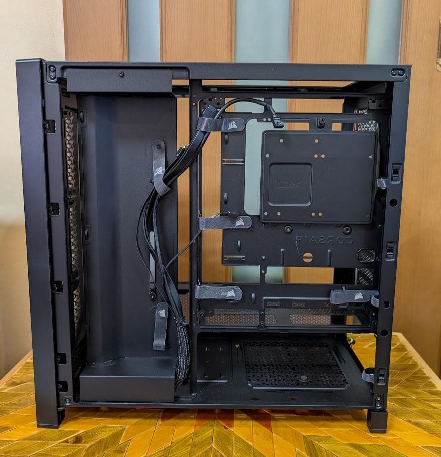 CORSAIR FRAME 4000D ミッドタワー PCケース