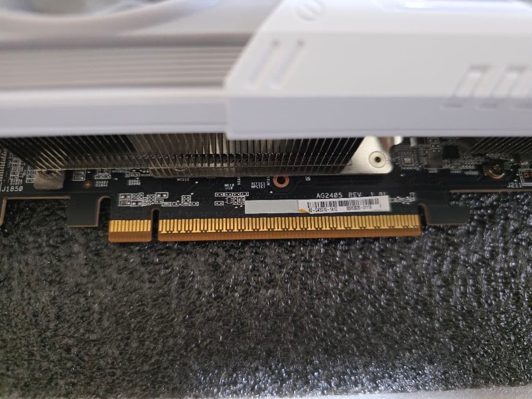 グラフィックボード・グラボ・ビデオカード ASRock RX 9070 XT 16GB