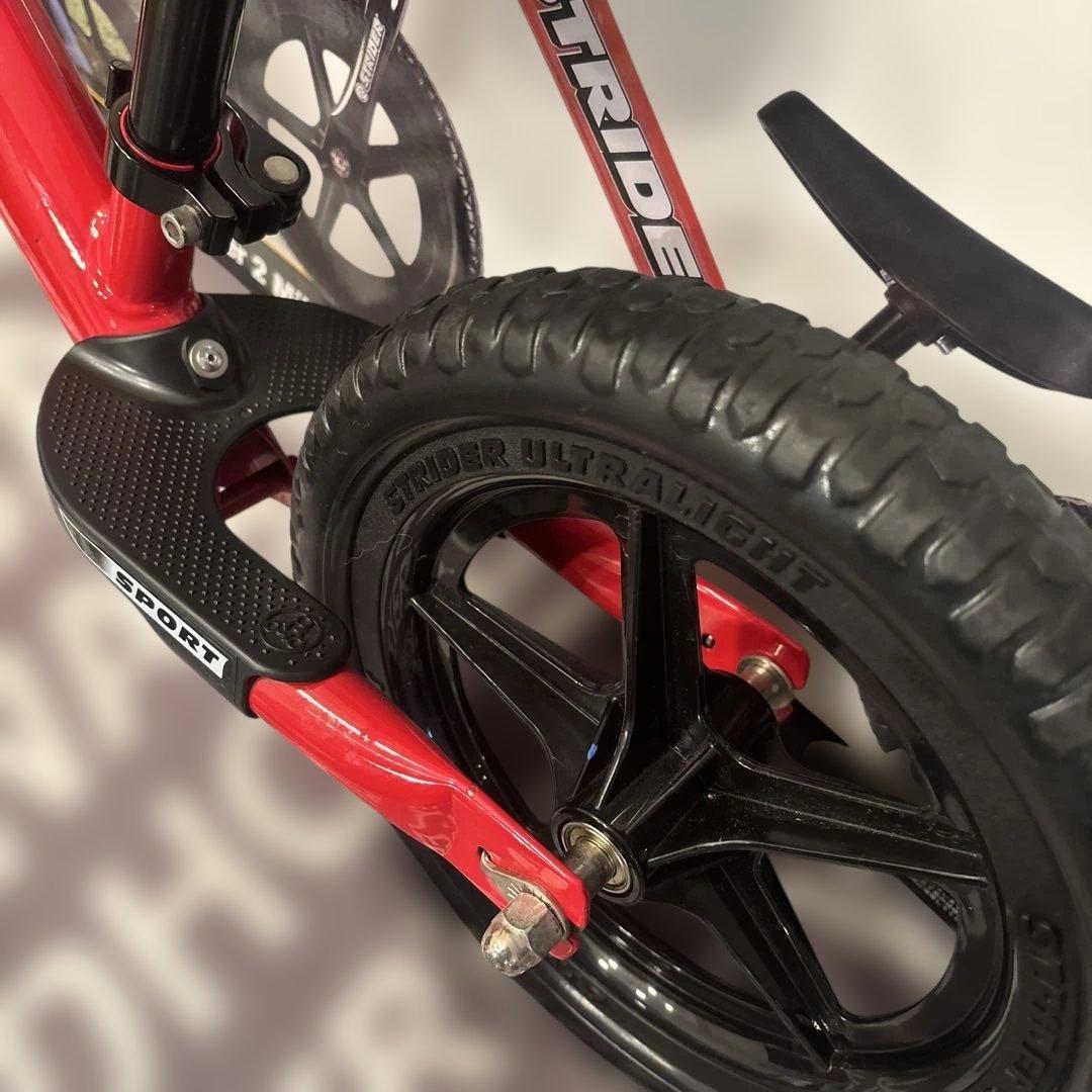 値下げ中【中古・美品】STRIDER 赤 12インチ