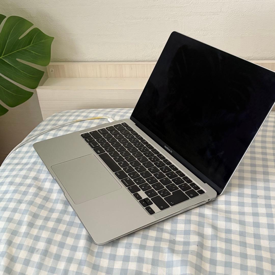 MacBook Air 2020 13インチ　i5