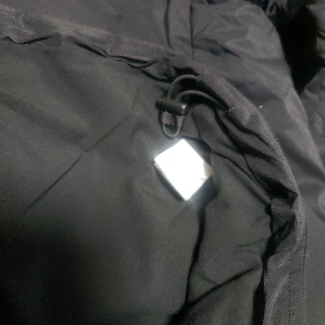 TEAM DESCENTE フード付きジャケット ブラック