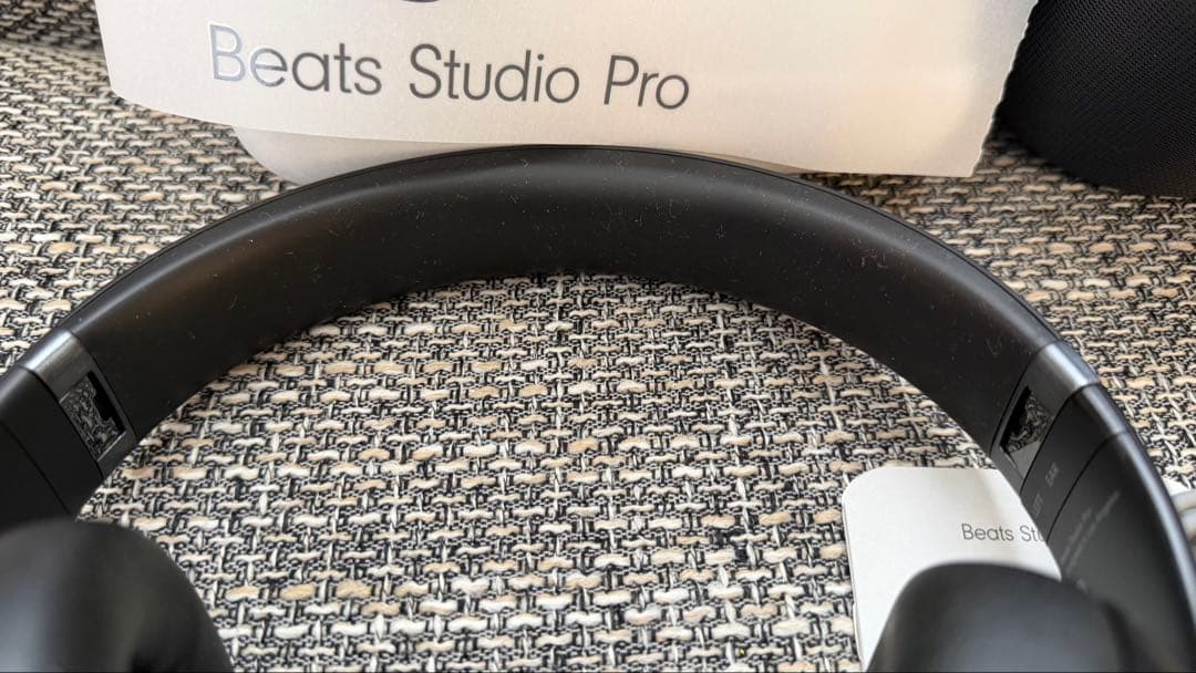 BeatsStudio Proワイヤレスヘッドホン ブラック MQTP3PA/A