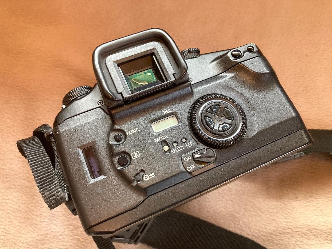 フィルムカメラ CANON EOS7 + Sigma 28-200mm F1:3.5-5.6