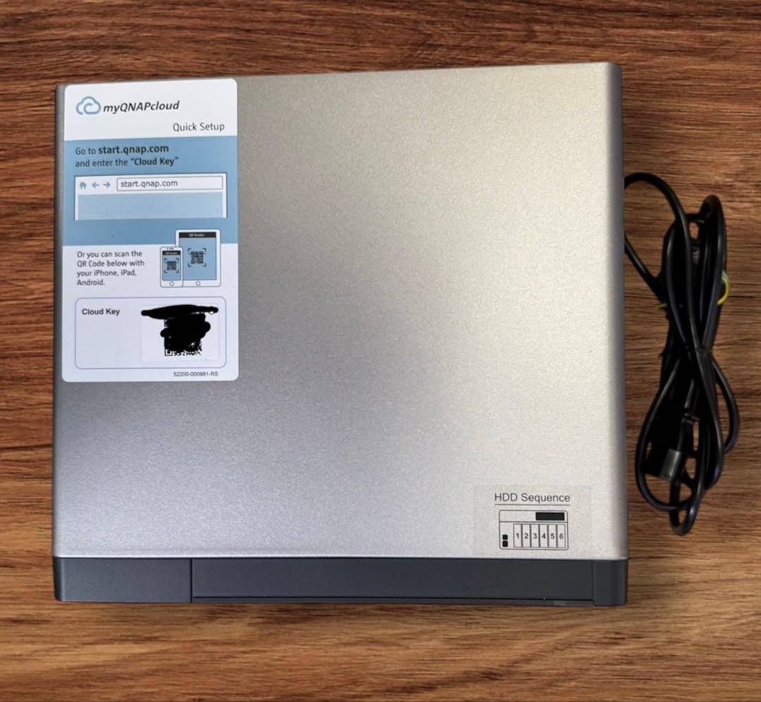 QNAP TVS-671 6ベイNAS Core-i3モデル ディスクおまけ付き