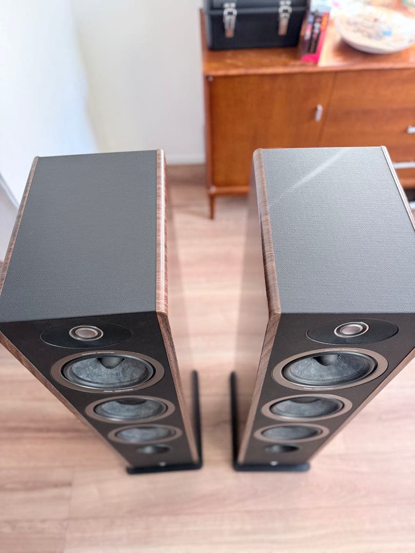 フォーカル　トールボーイスピーカー　VESTIA n°2