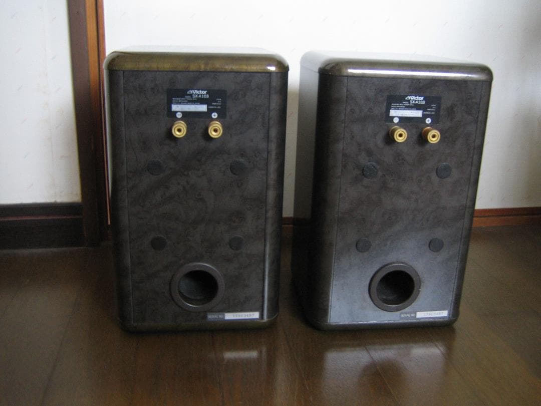 値下げ。コンパクト、上品、高級感のあるスピーカー、ビクター　SX-A103