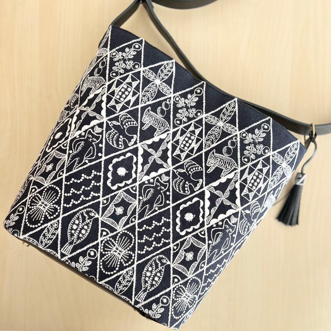 オーダー　ミナペルホネンsymphonyと本革のワンハンドルバッグ