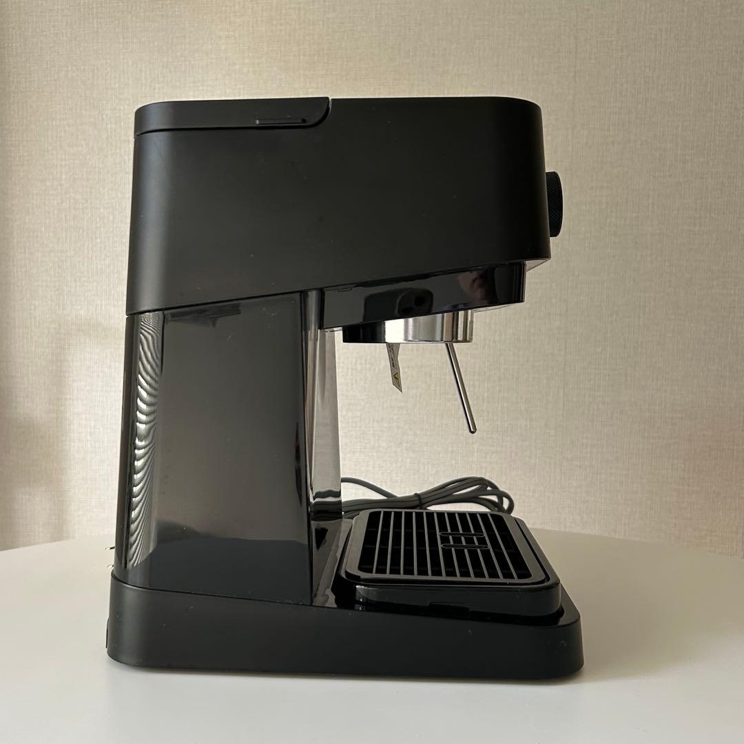 デロンギ　スティローザ　エスプレッソ・カプチーノメーカー　EC235J BK