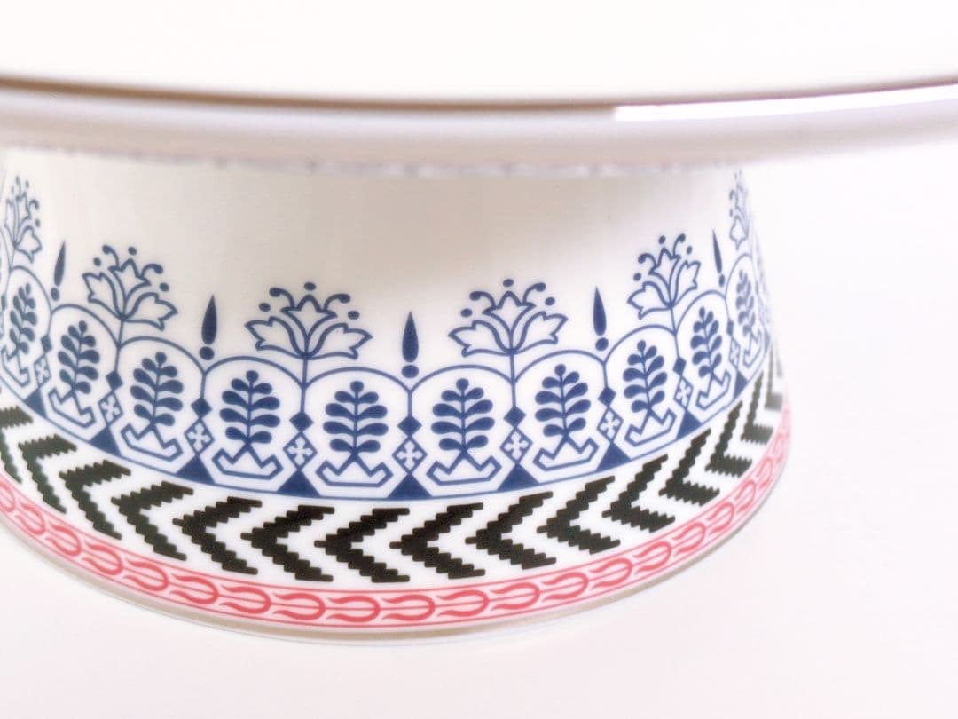 ウェッジウッド　フェスティブ ケーキスタンド