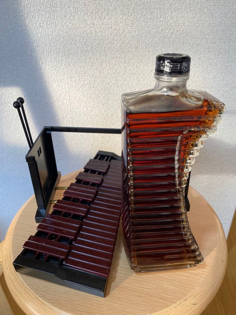 サントリー　ブランデー　楽器ボトル　マリンバ 700ml
