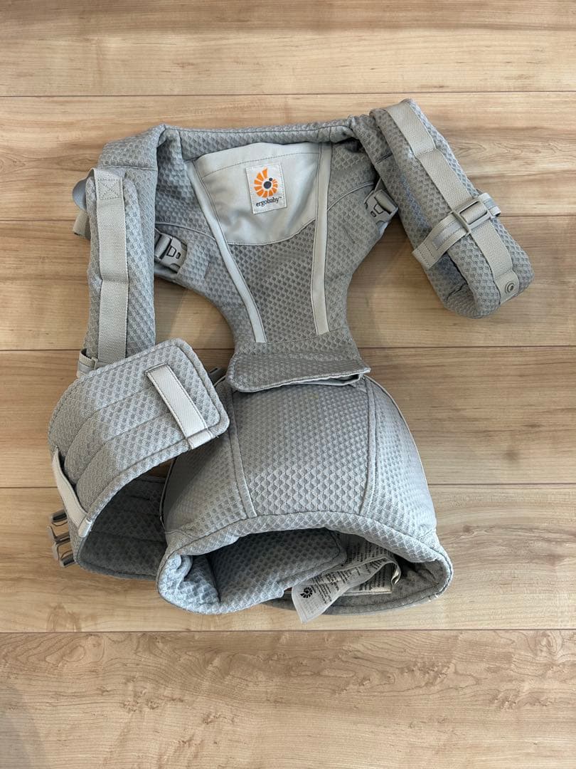 エルゴベビー　アルタ　グレー