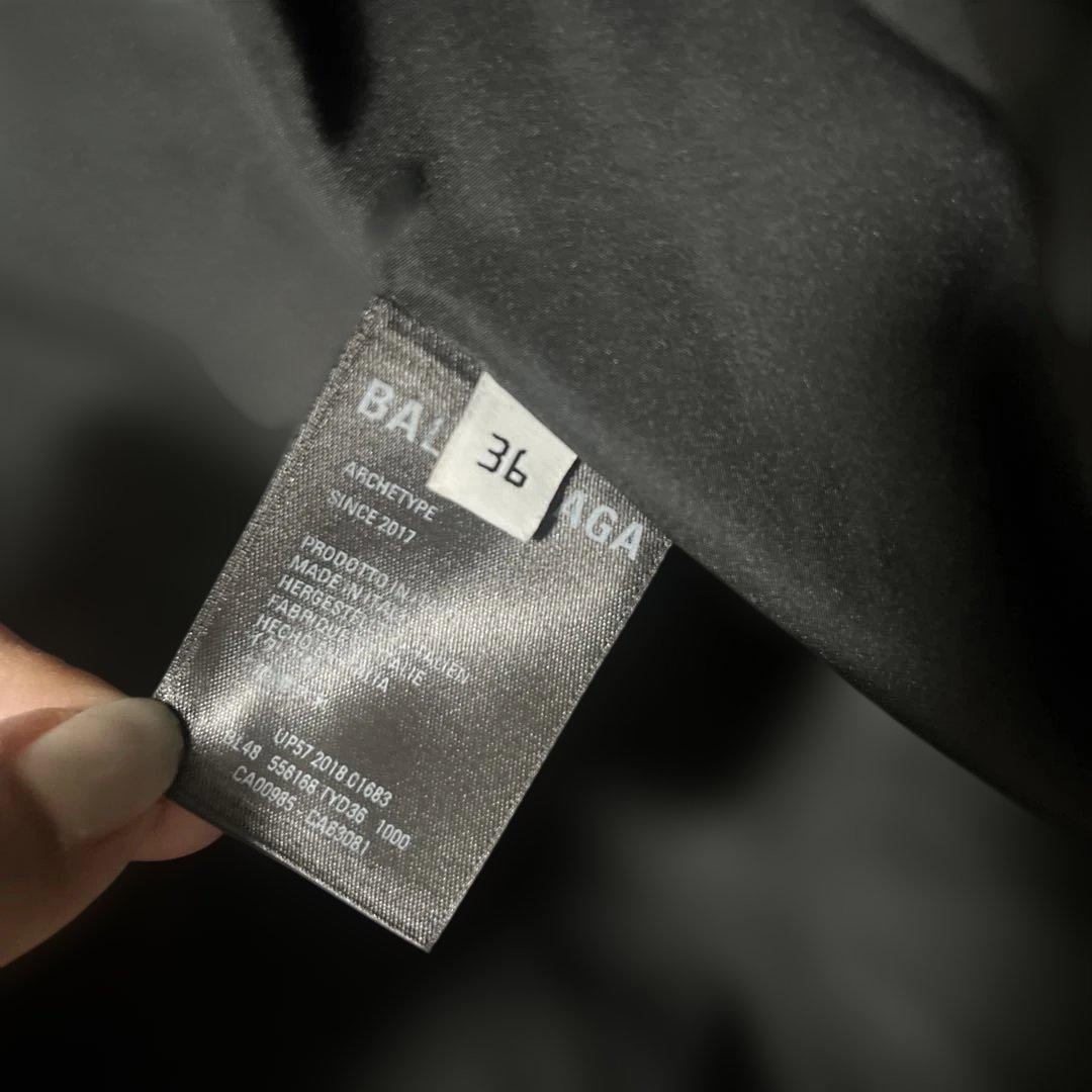 yuu ＊ 【美品】バレンシアガ　バックプリント ナイロンジャケット黒