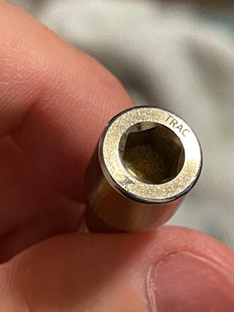 CBX400F CBX550F TRAC 特殊ボルト 4本セット CBX版 AB