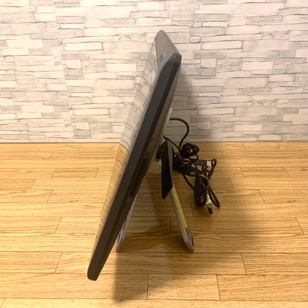 外観美品 Wacom/ワコム 液晶ペンタブレット 22HD DTK-2200/K