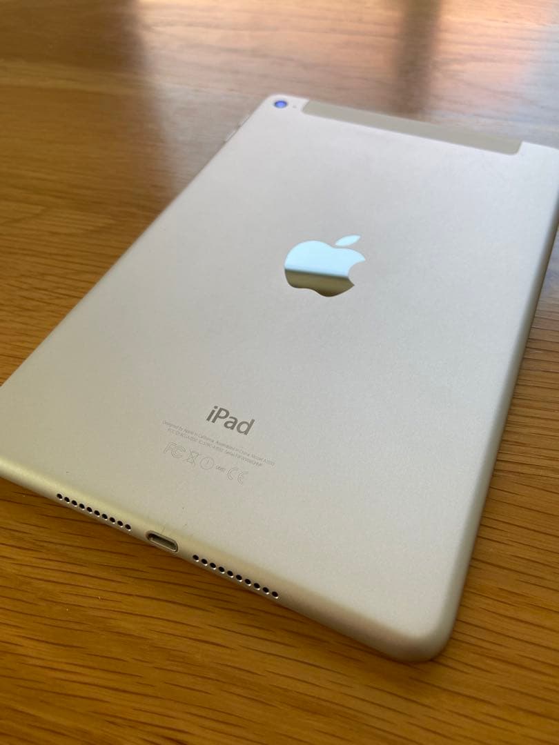 iPad本体 iPad mini 4 128GB wifi+cellular