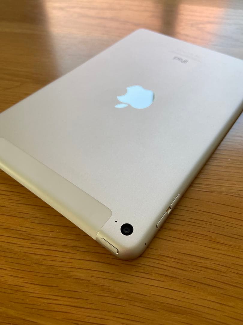 iPad本体 iPad mini 4 128GB wifi+cellular