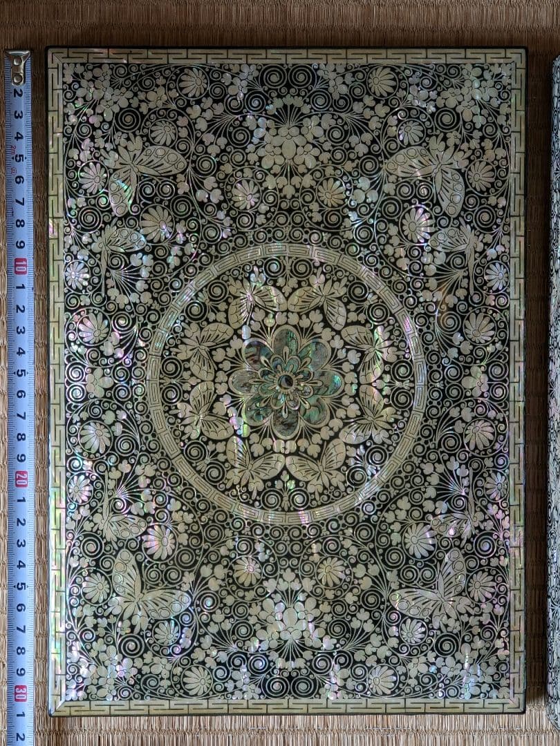 ♦木製 花唐草 蝶文様 極細密 螺鈿装飾細工 飾り箱 文箱 類品なし 一点物