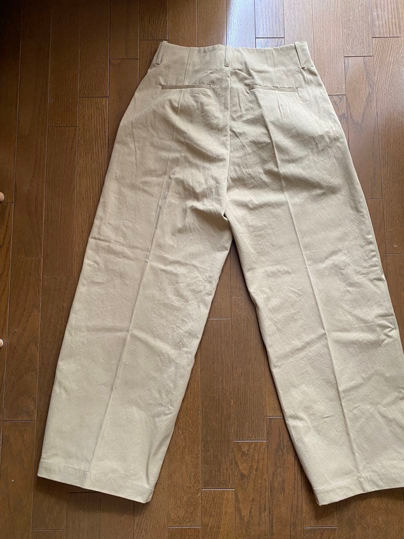 JULYNINEチノパン　ベージュ