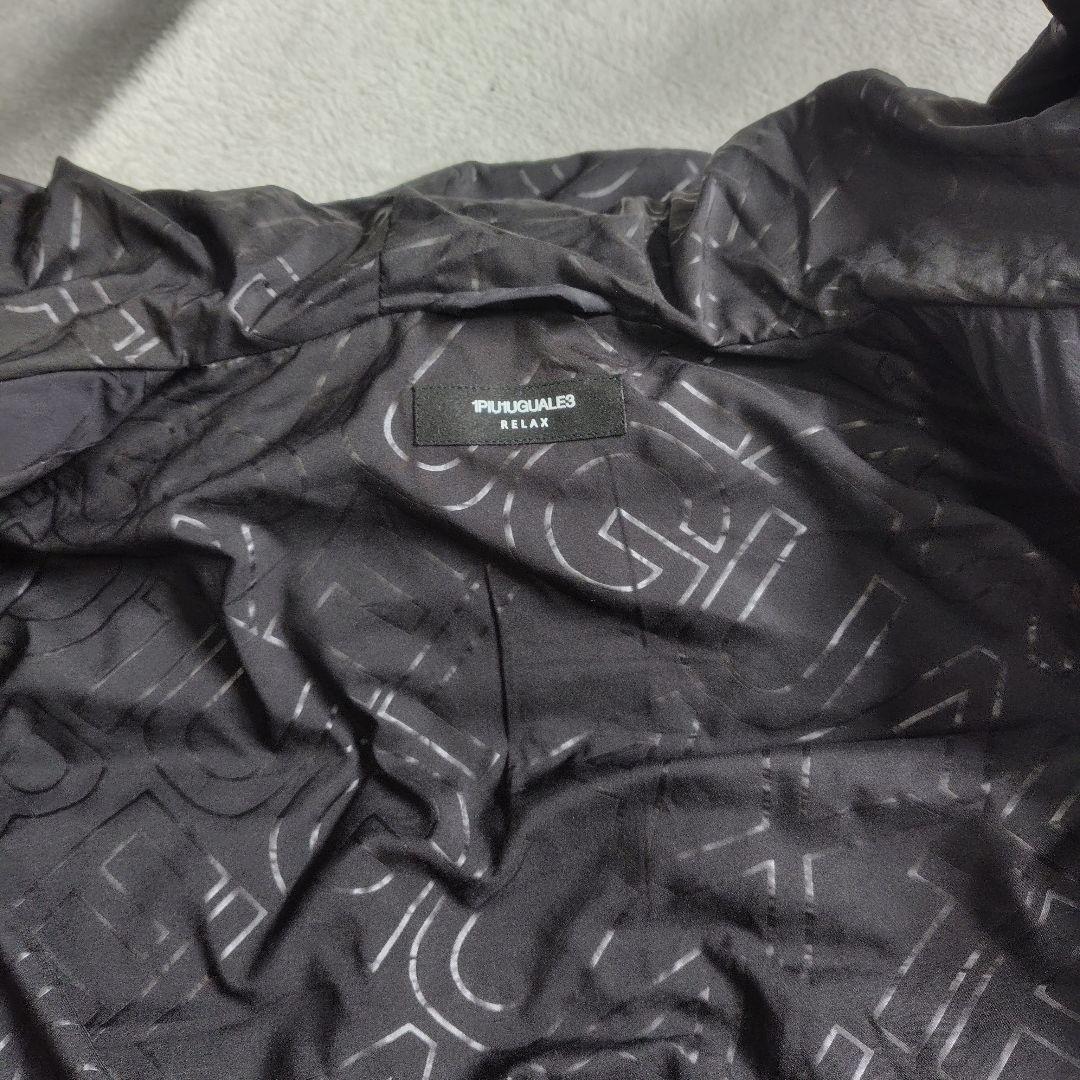 極美品　ウノ ピゥ ウノ ウグァーレ トレ　ダウン　ワッペン　総柄　ビッグロゴ