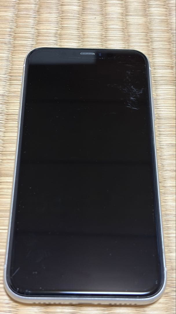 iPhone XR SIMロックなし