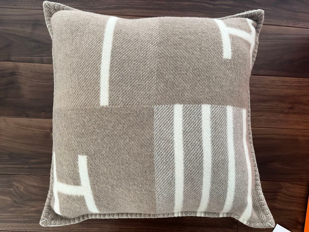 HERMES エルメス　クッション