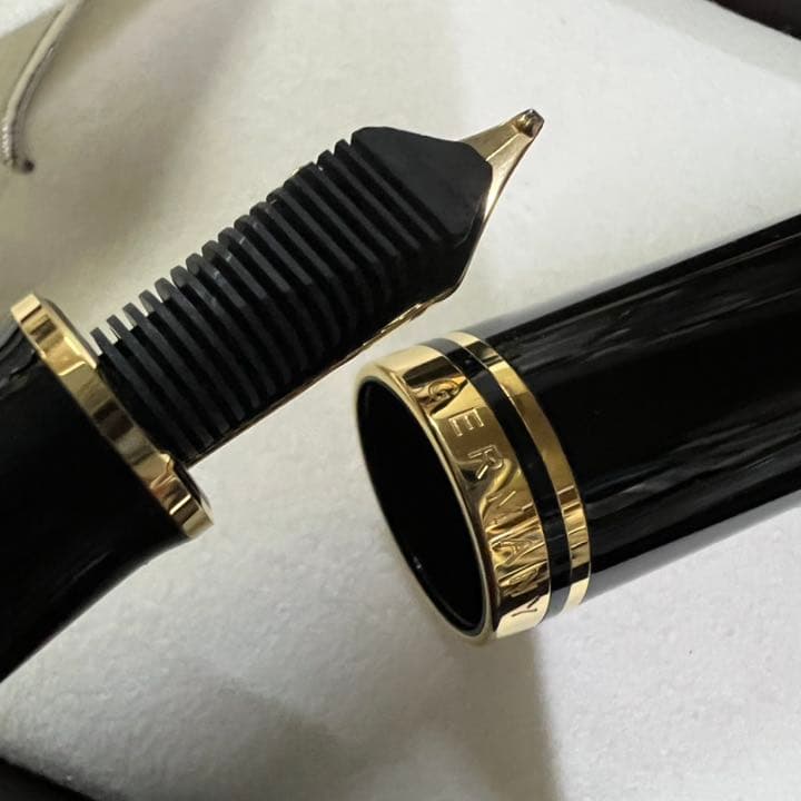 Pelican ペリカン スーベレーン M800 ブラック 万年筆 B