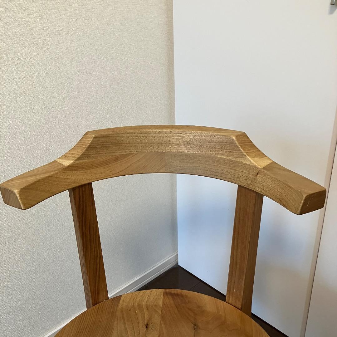Akiチェア　国産　主材：天然杢くるみ材塗装