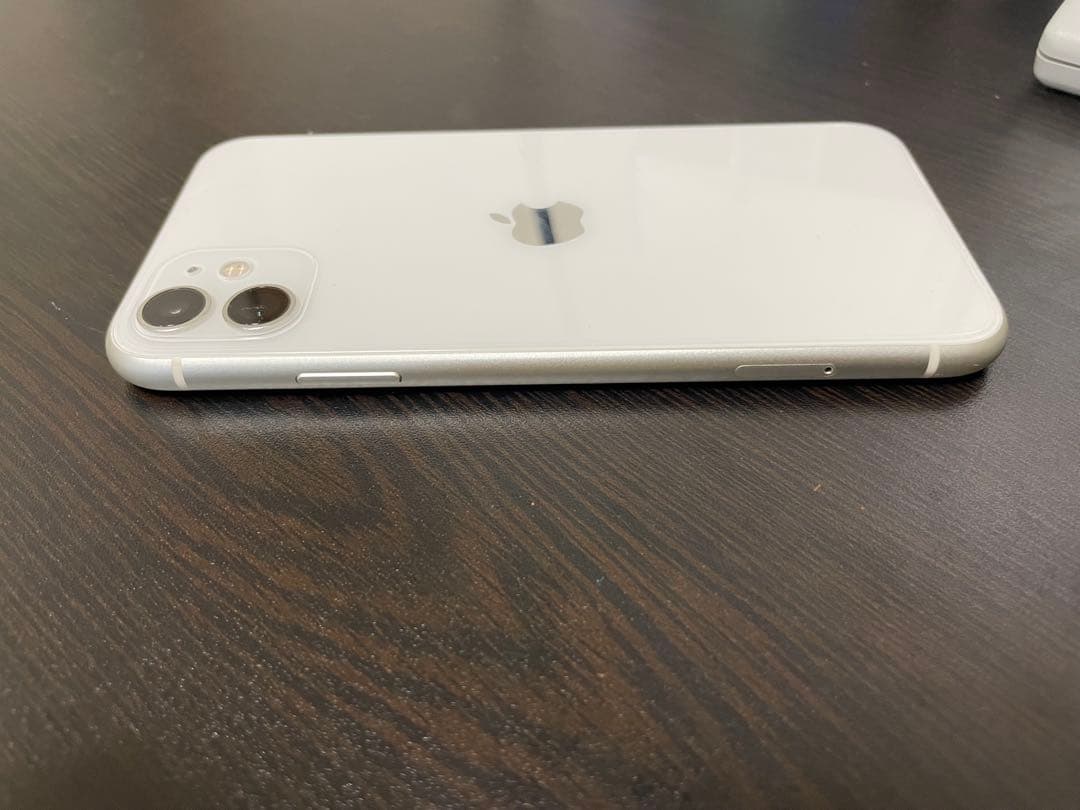 Apple iPhone 11 ホワイト 本体 SIMフリー 128GB