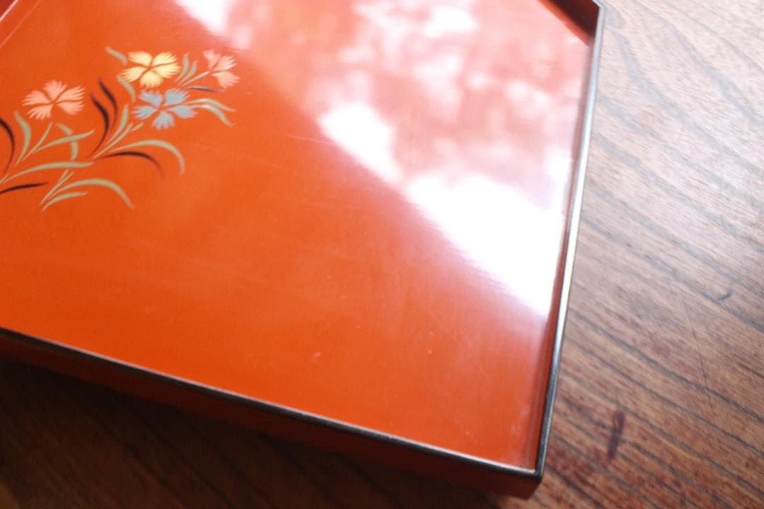 傷有参考品！時代朱漆に風情ある草花絵の映える折敷2点（検輪島塗京塗懐石膳お膳お盆