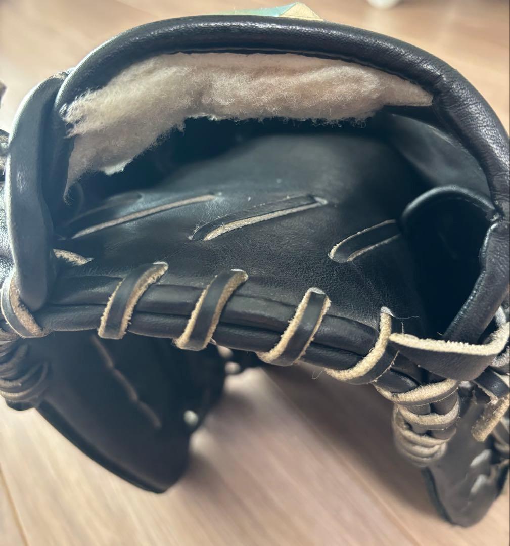 【美品】ミズノ グローバルエリート 軟式グローブ 投手用　黒