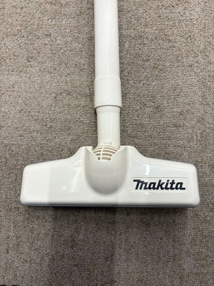 【新品同様】マキタ Makita CL100D 充電式スティッククリーナー 純正