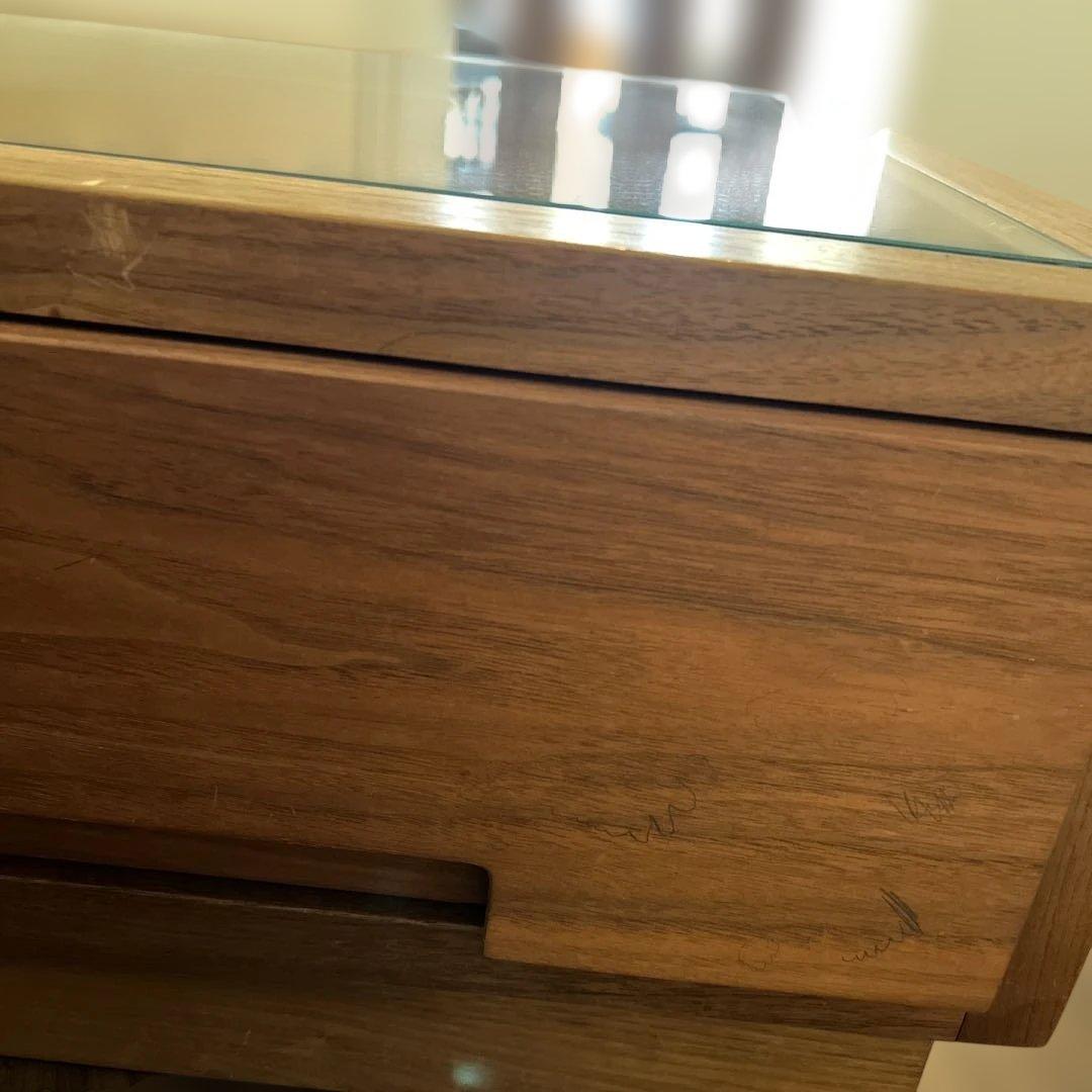 マスターウォール　センターテーブル ローテーブル　ガラス天板 引き出し付き