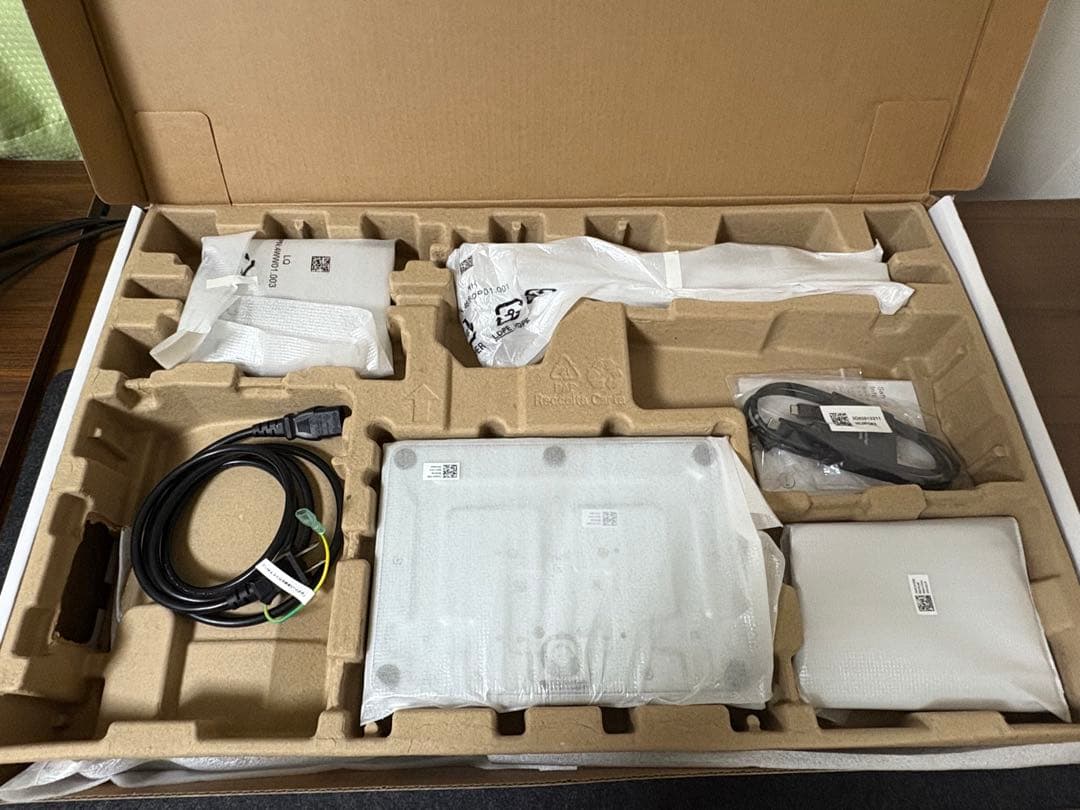 【中古美品】Dell 27 Plus 4K モニター - S2725QC