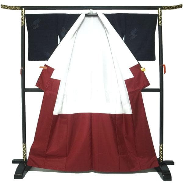 結城紬 着物 袷 80亀甲 矢羽 濃黒紺色 裄66.5 Ｍ 新古品 sn1671