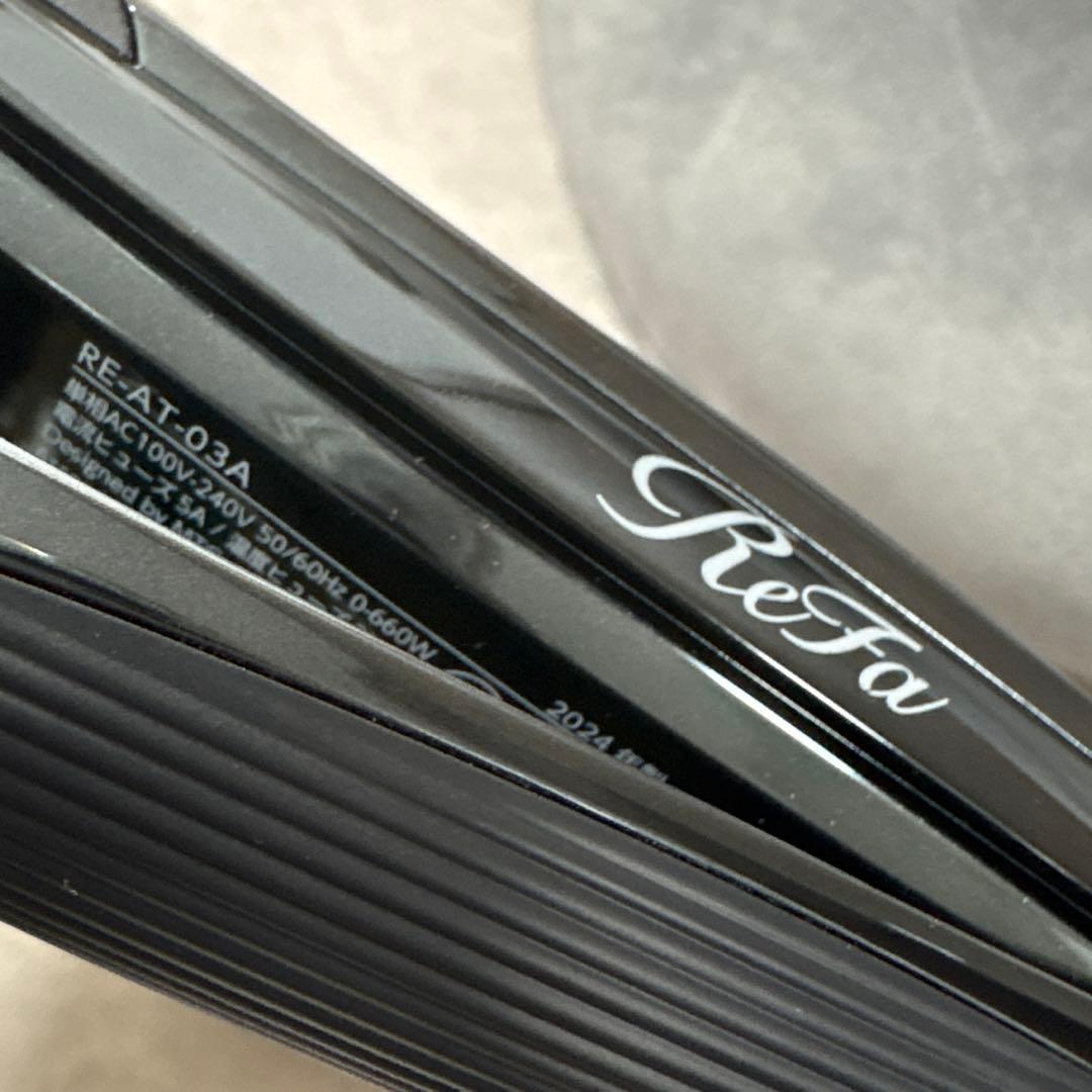 リファ　ストレートヘアアイロン ブラック