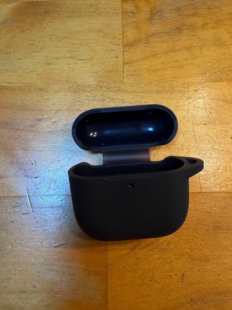 【ほぼ新品】AirPods 第4世代 ノイズキャンセリングモデル 正規販売店購入