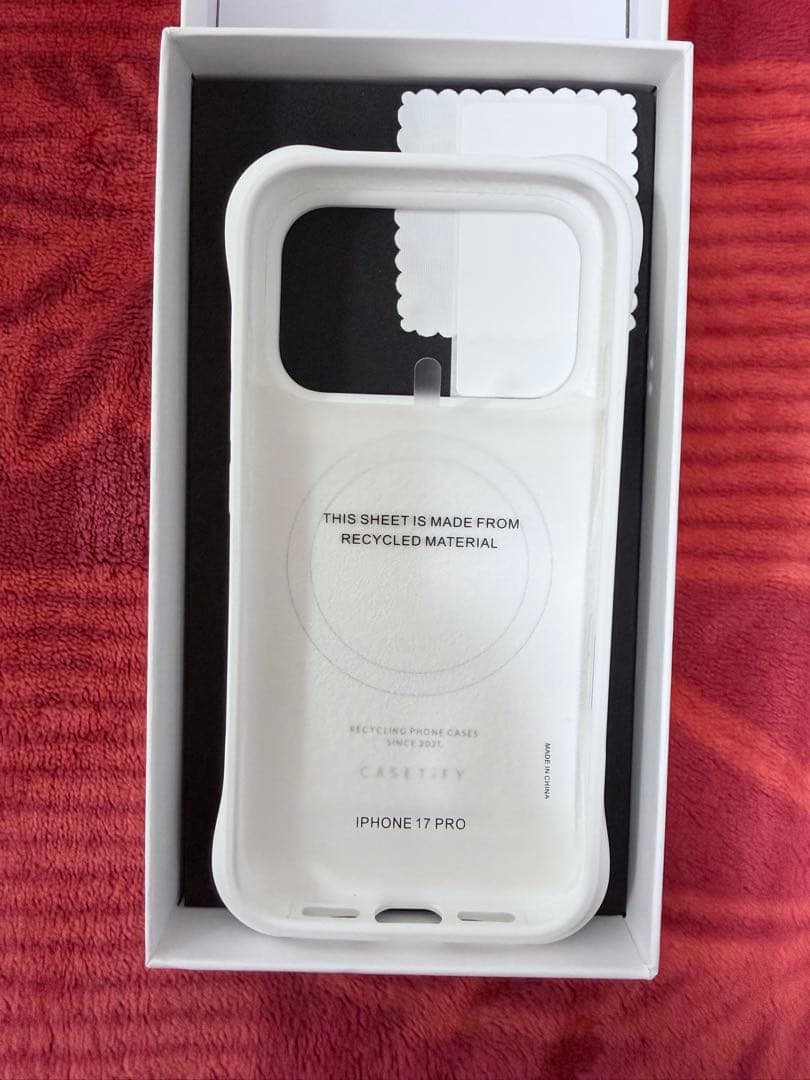 CASETiFY iPhone17 Pro ウェーブシリコンケース ホワイト