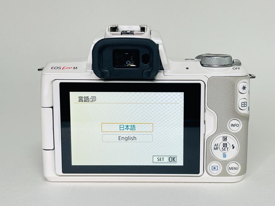 CANON キヤノン EOS Kiss M ＋ EF-M 15-45mm レンズ