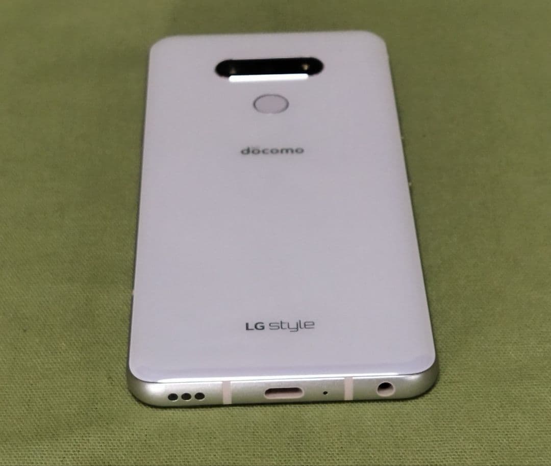 訳アリ docomo LG style3 L-41A SIMフリー 防水 2